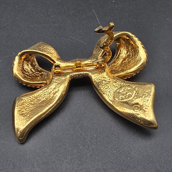 Kenneth Jay Lane for Avon Enhancer Pendant Gold Tone Bow Black Enamel - Picture 9 of 10